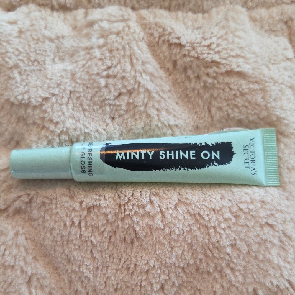 Victoria's Secret Refreshing Mint Lip Gloss